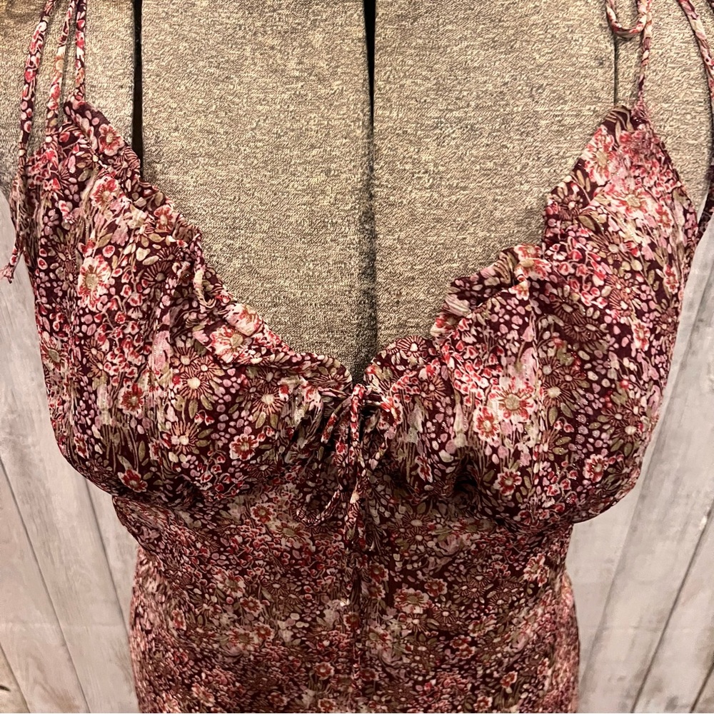 Chrysantheaum Floral Tie-Strap Dress - Picture 6 of 9